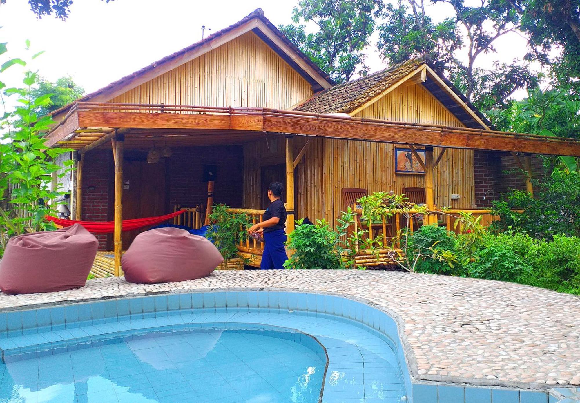 Lafyu Bali Hotel Singaraja  Exterior photo