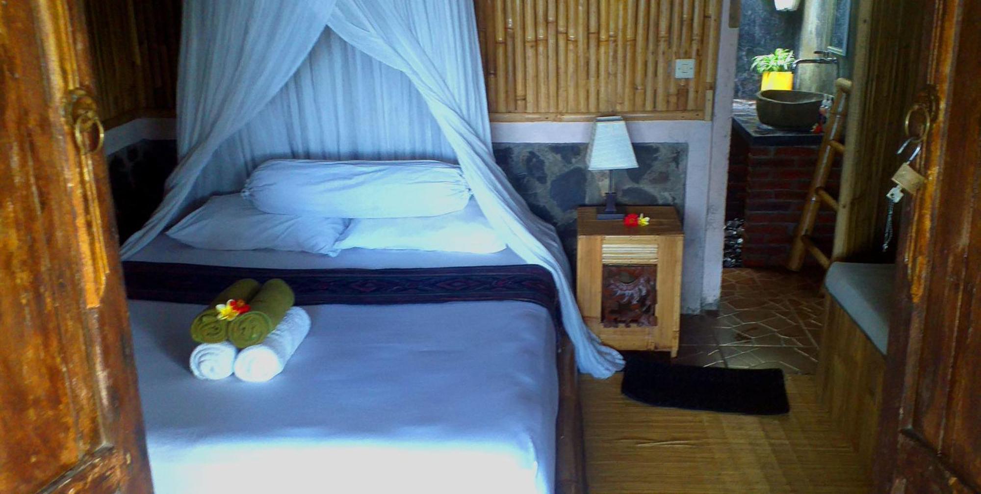 Lafyu Bali Hotel Singaraja  Exterior photo