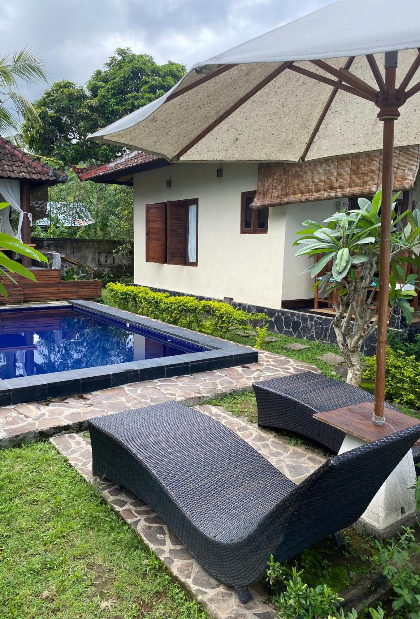 Lafyu Bali Hotel Singaraja  Exterior photo