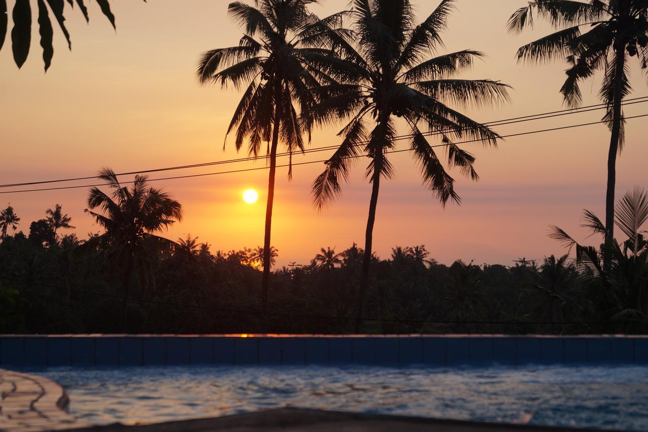 Lafyu Bali Hotel Singaraja  Exterior photo
